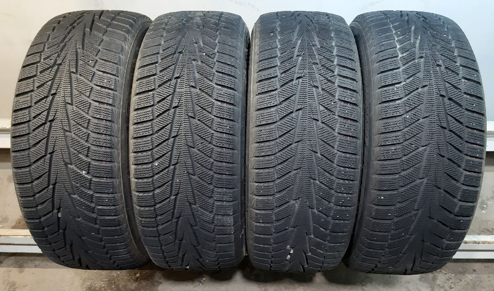 Hankook Winter I'Pike