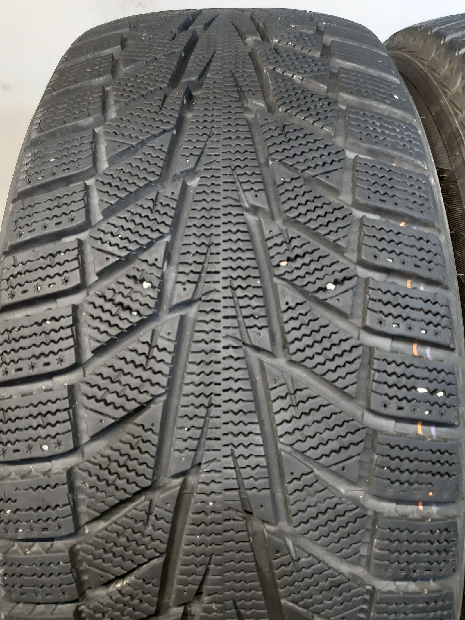 Hankook Winter I'Pike