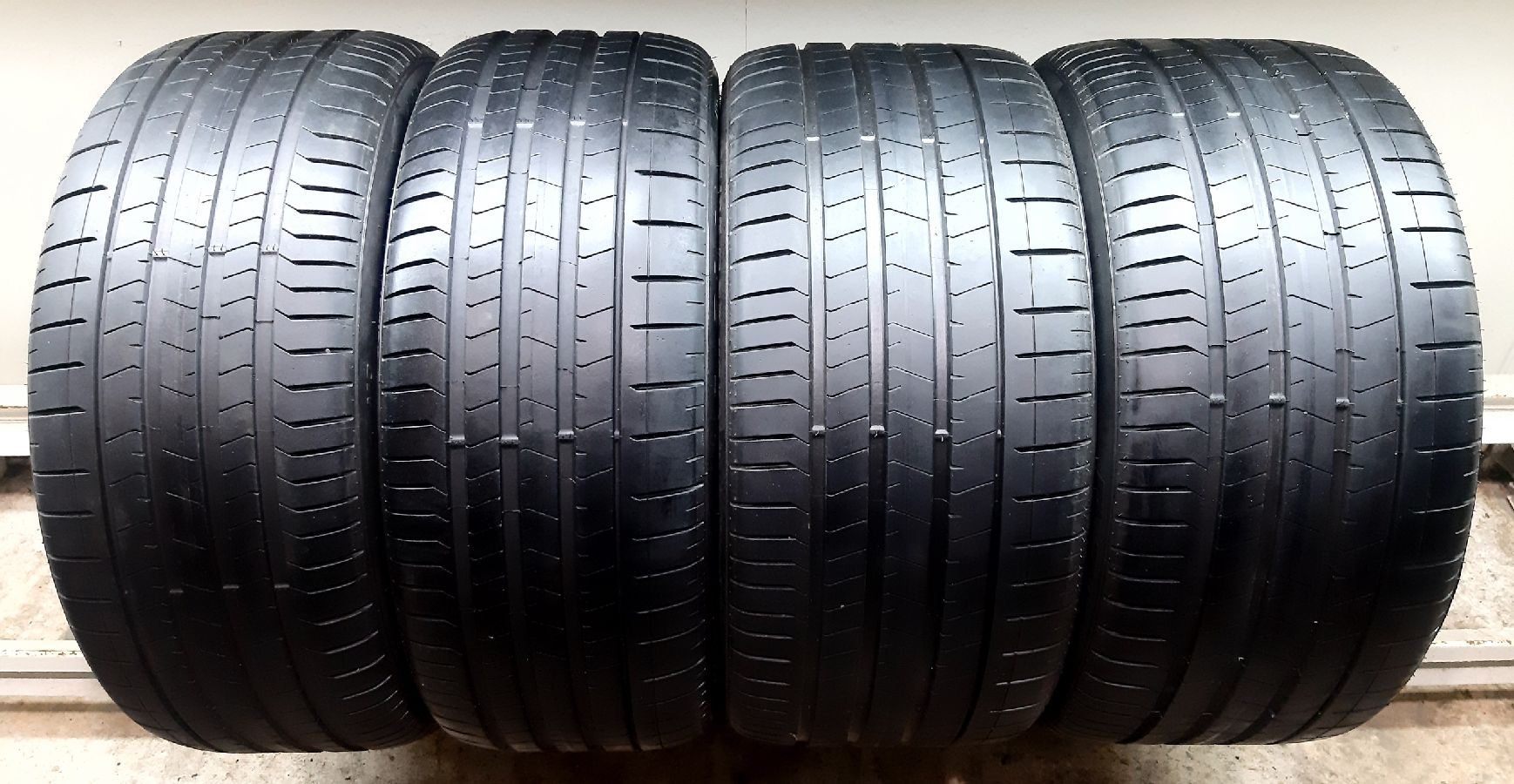 Pirelli P Zero