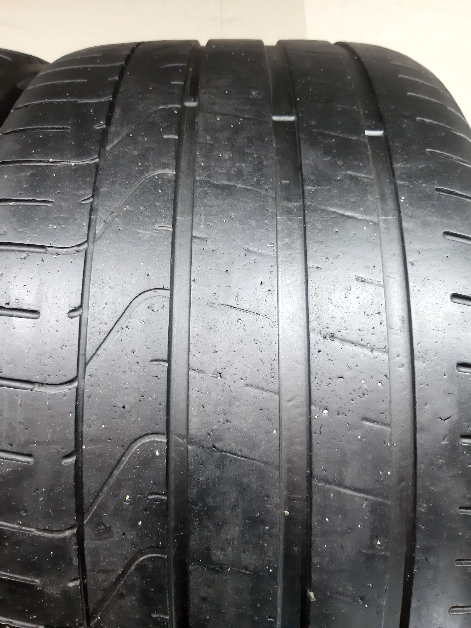 Pirelli P Zero