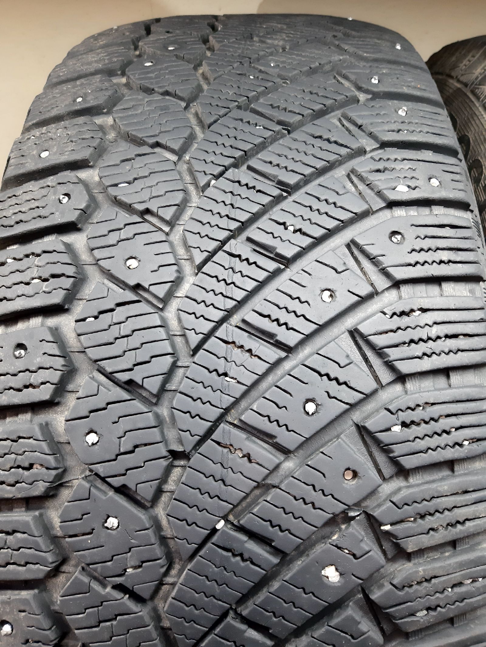 Gislaved Nord Frost 200 SUV