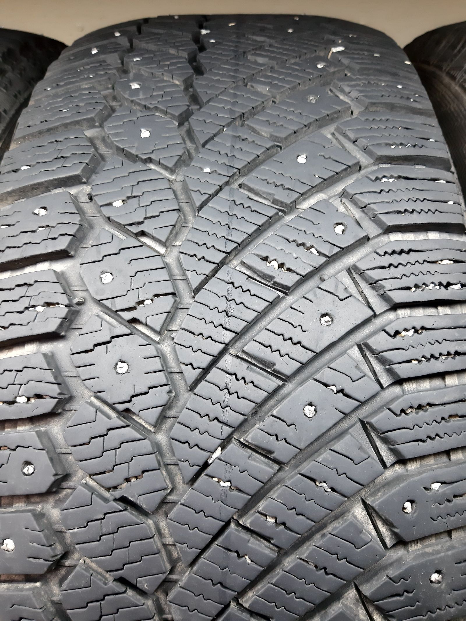 Gislaved Nord Frost 200 SUV