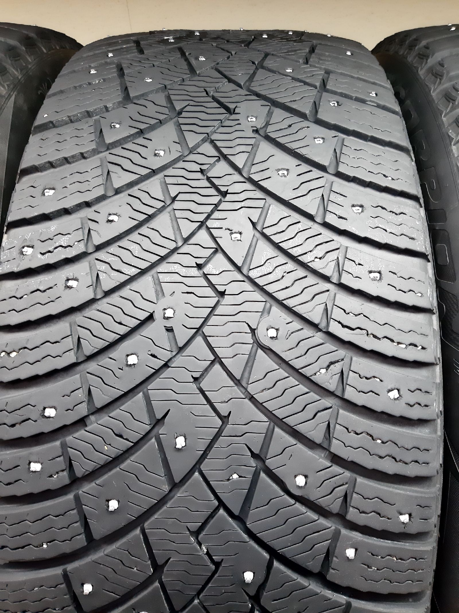 Pirelli Scorpion Ice Zero 2