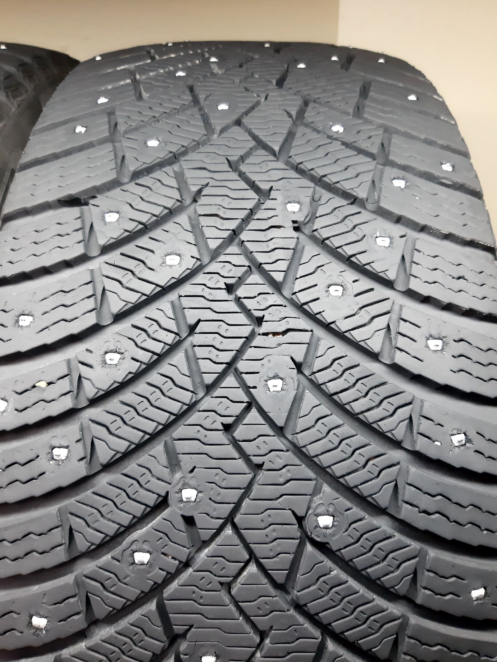 Pirelli Scorpion Ice Zero 2