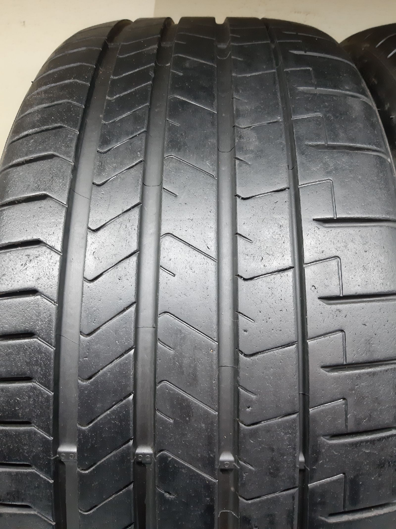 Pirelli P Zero Sports CAR