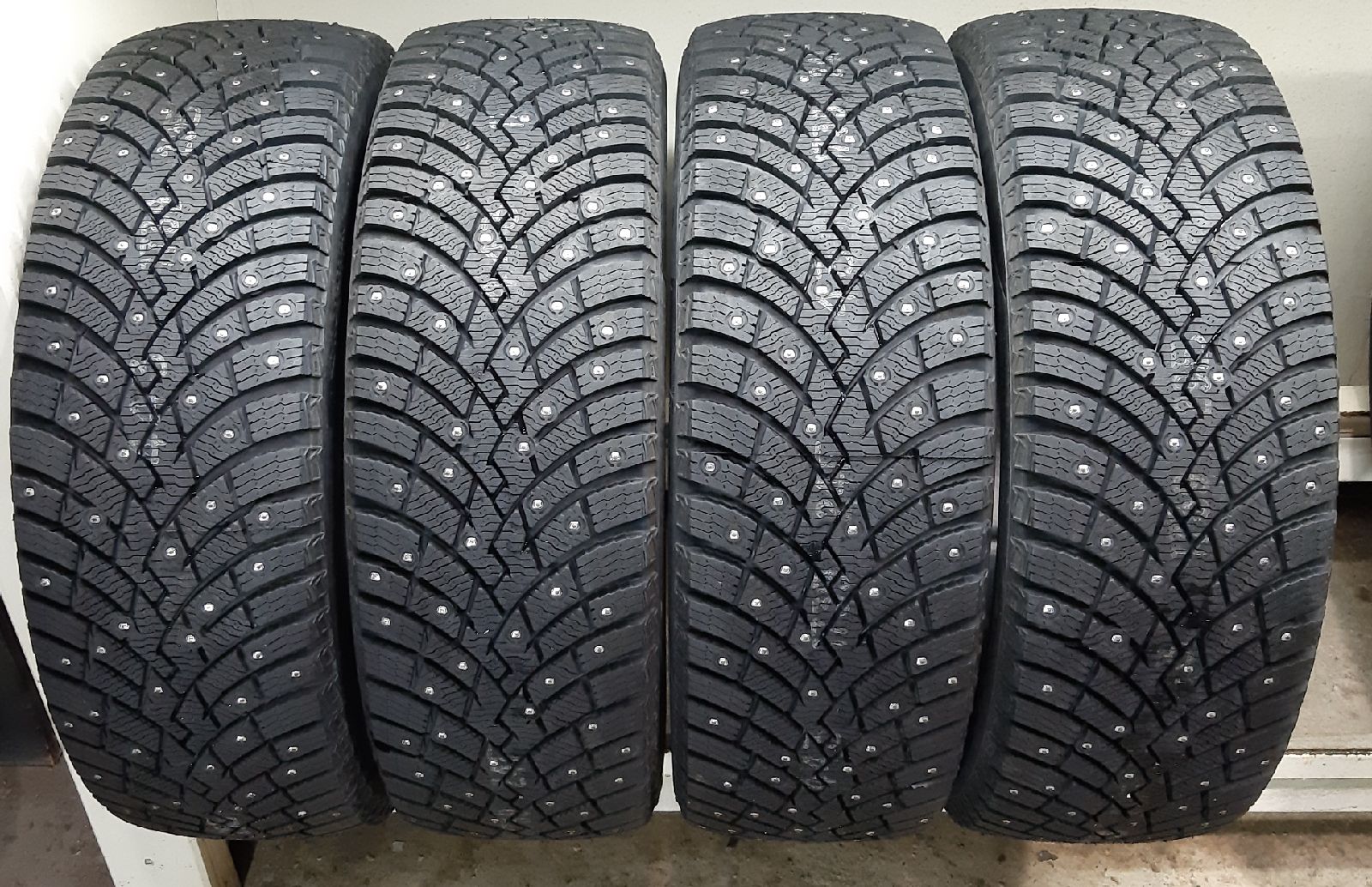 Pirelli Scorpion Ice Zero 2