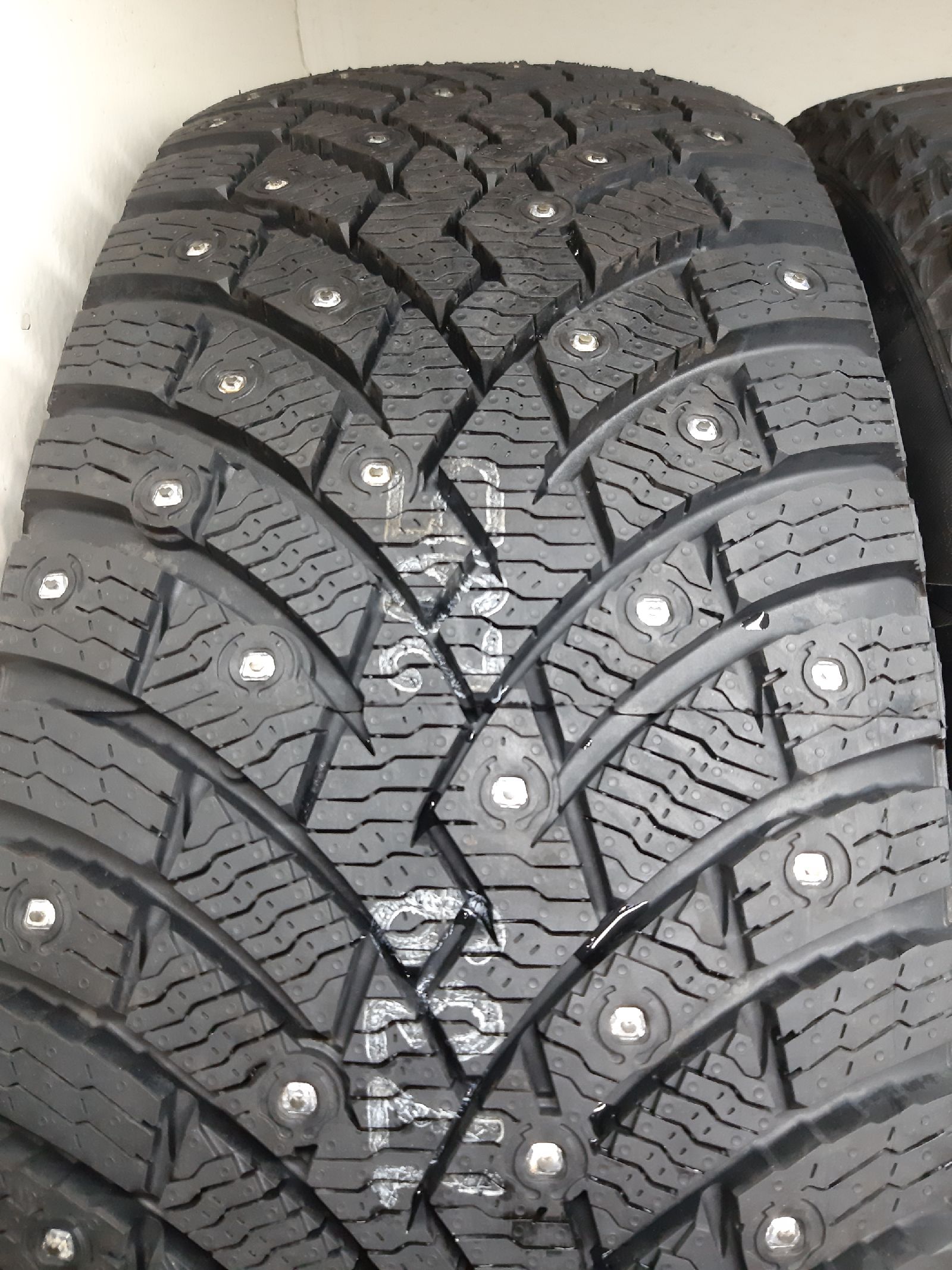Pirelli Scorpion Ice Zero 2