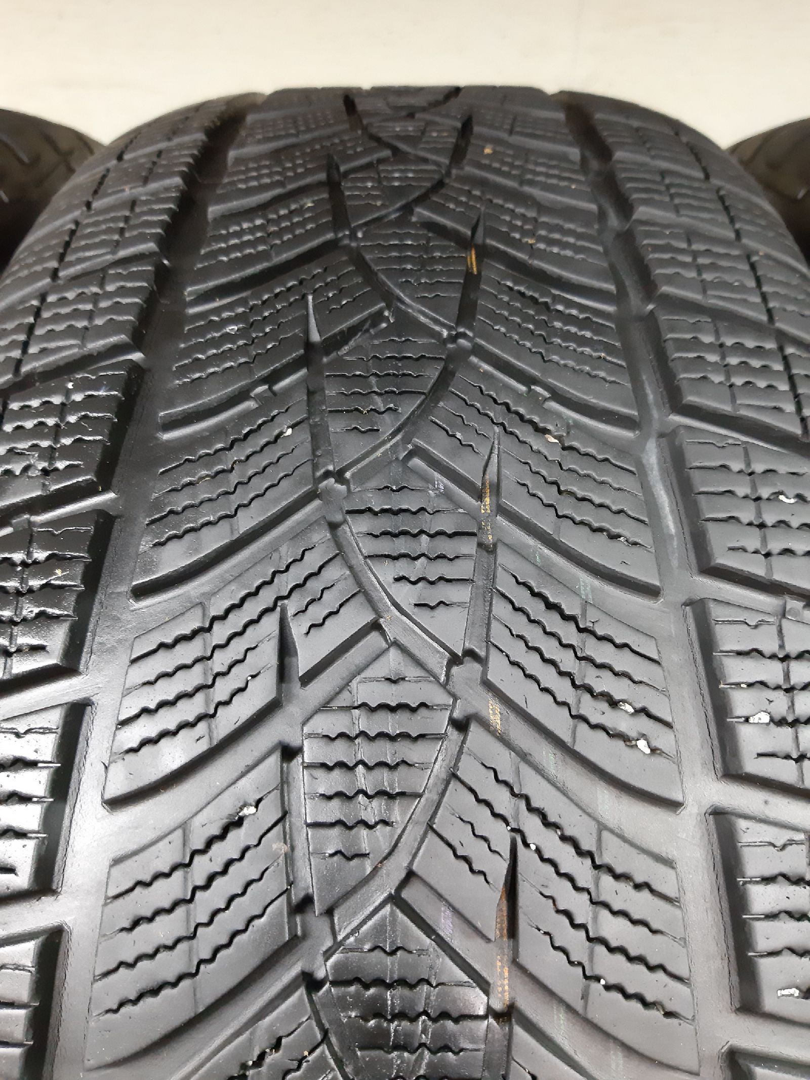 Goodyear UltraGrip Ice SUV