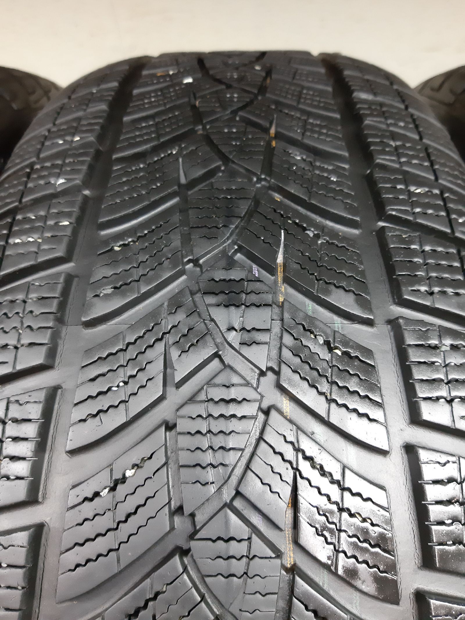 Goodyear UltraGrip Ice SUV