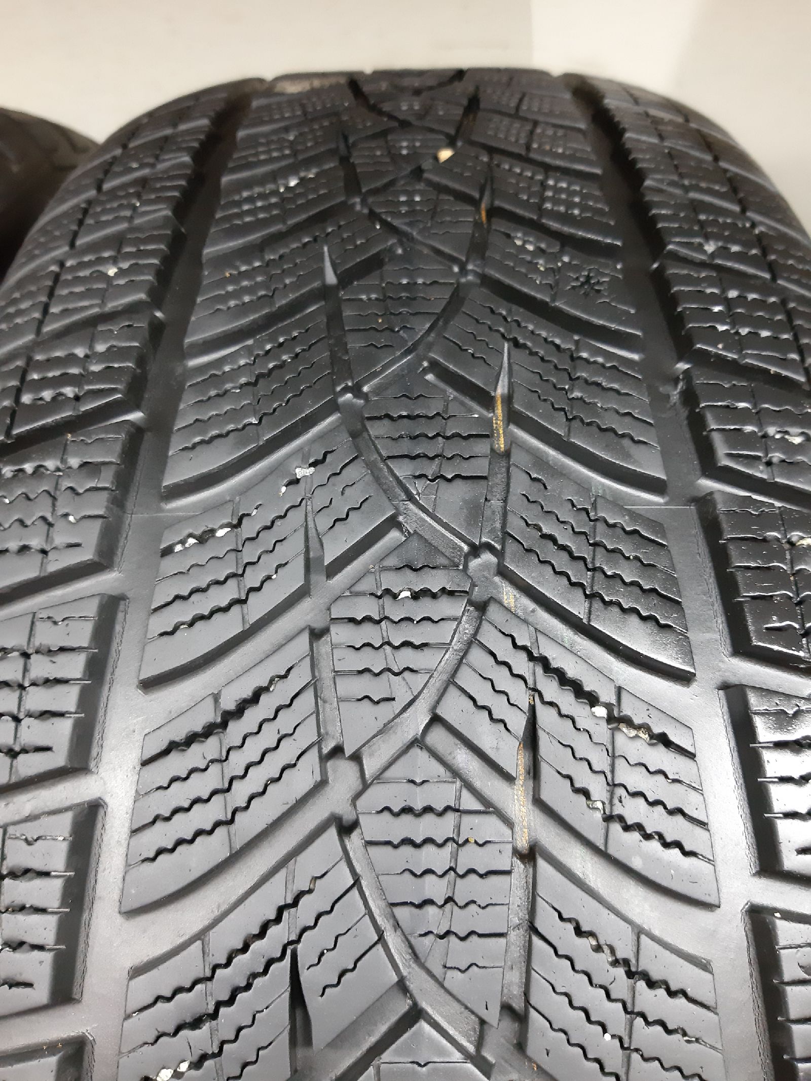 Goodyear UltraGrip Ice SUV