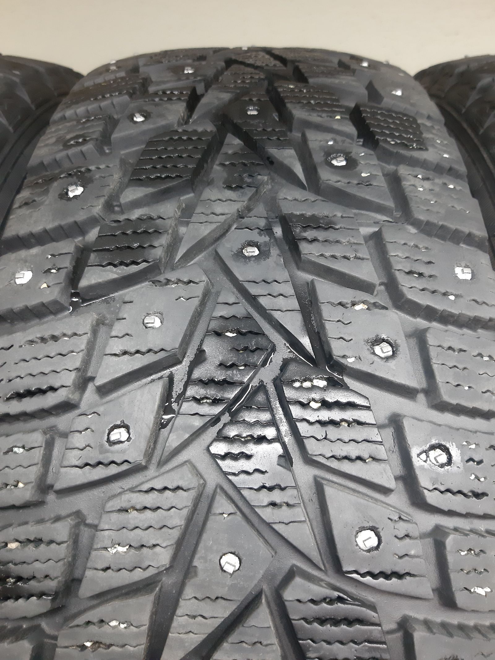 Dunlop Grandtrek Ice 02