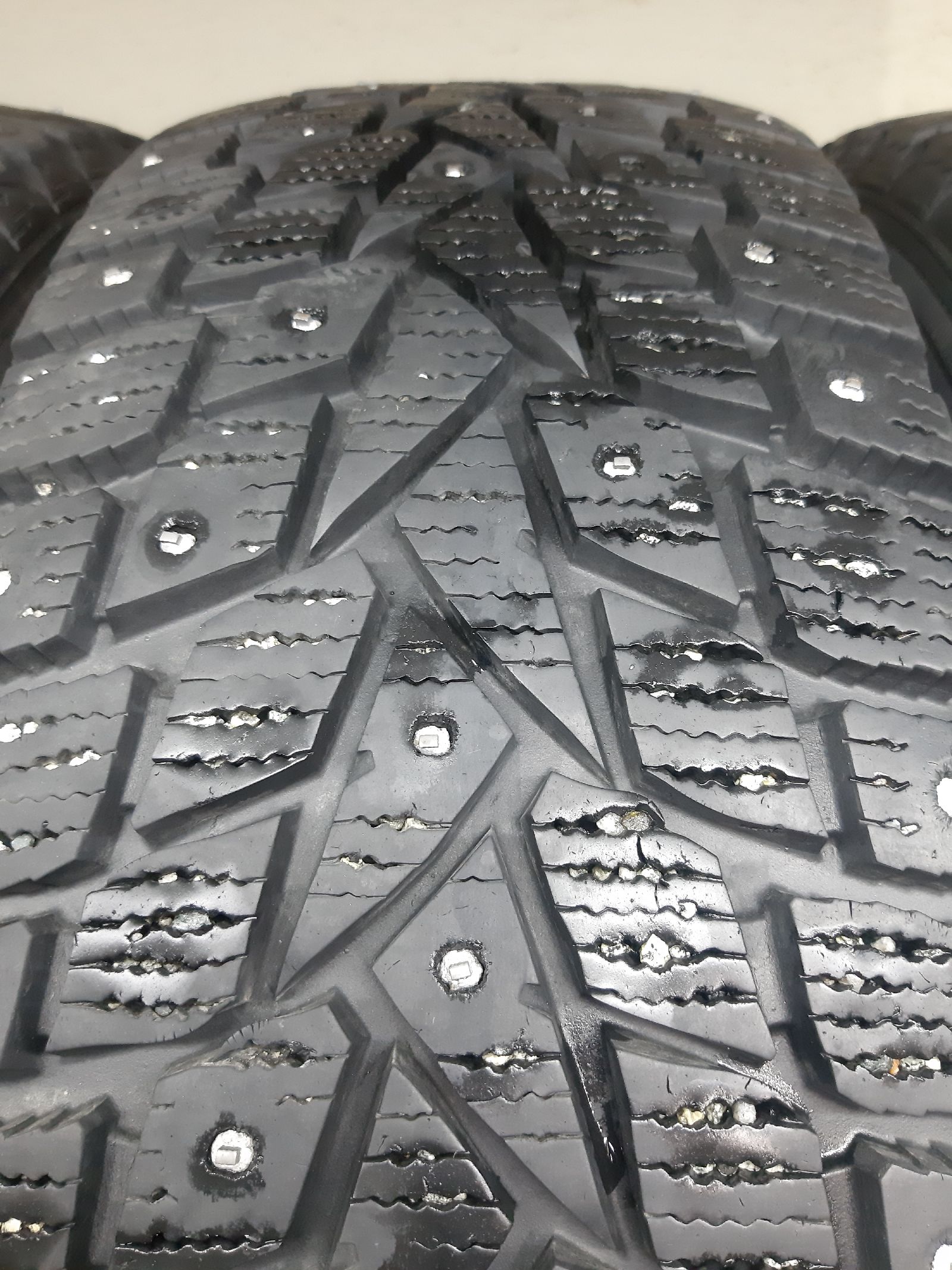 Dunlop Grandtrek Ice 02