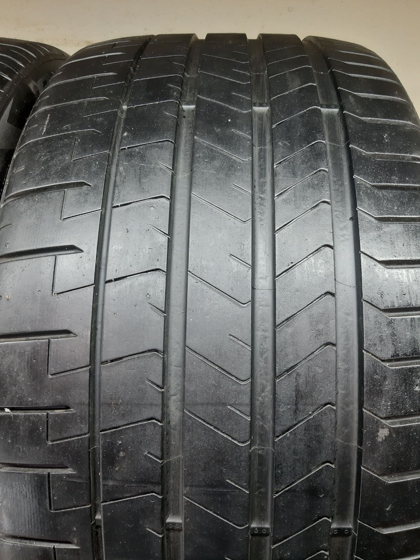 Pirelli P Zero