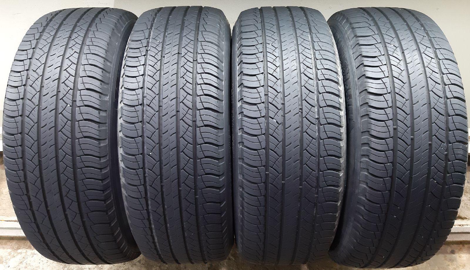 Michelin Latitude Tour HP