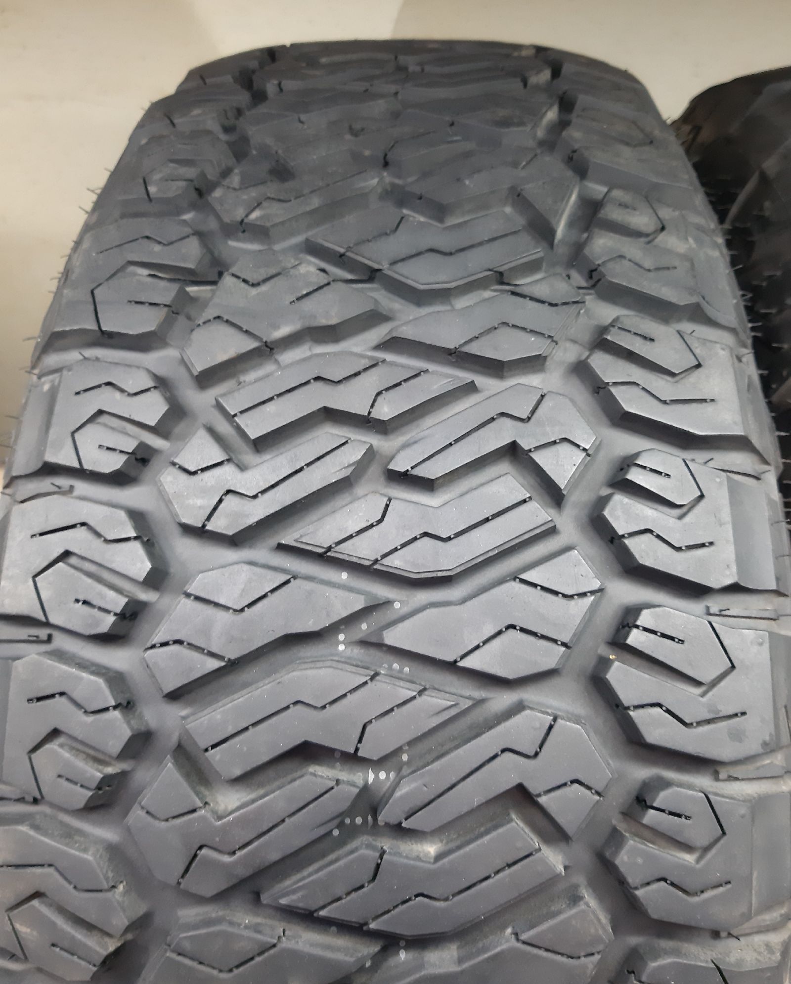 Maxxis AT-811 Razr AT