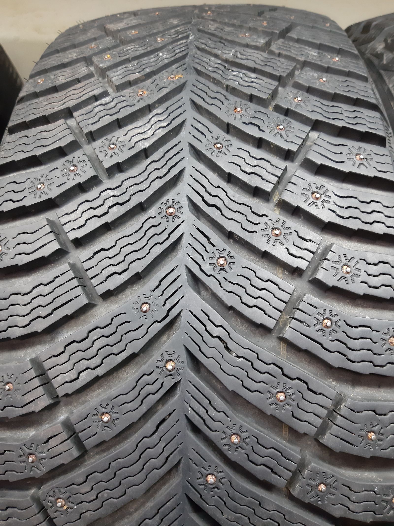 Michelin X-Ice North 4
