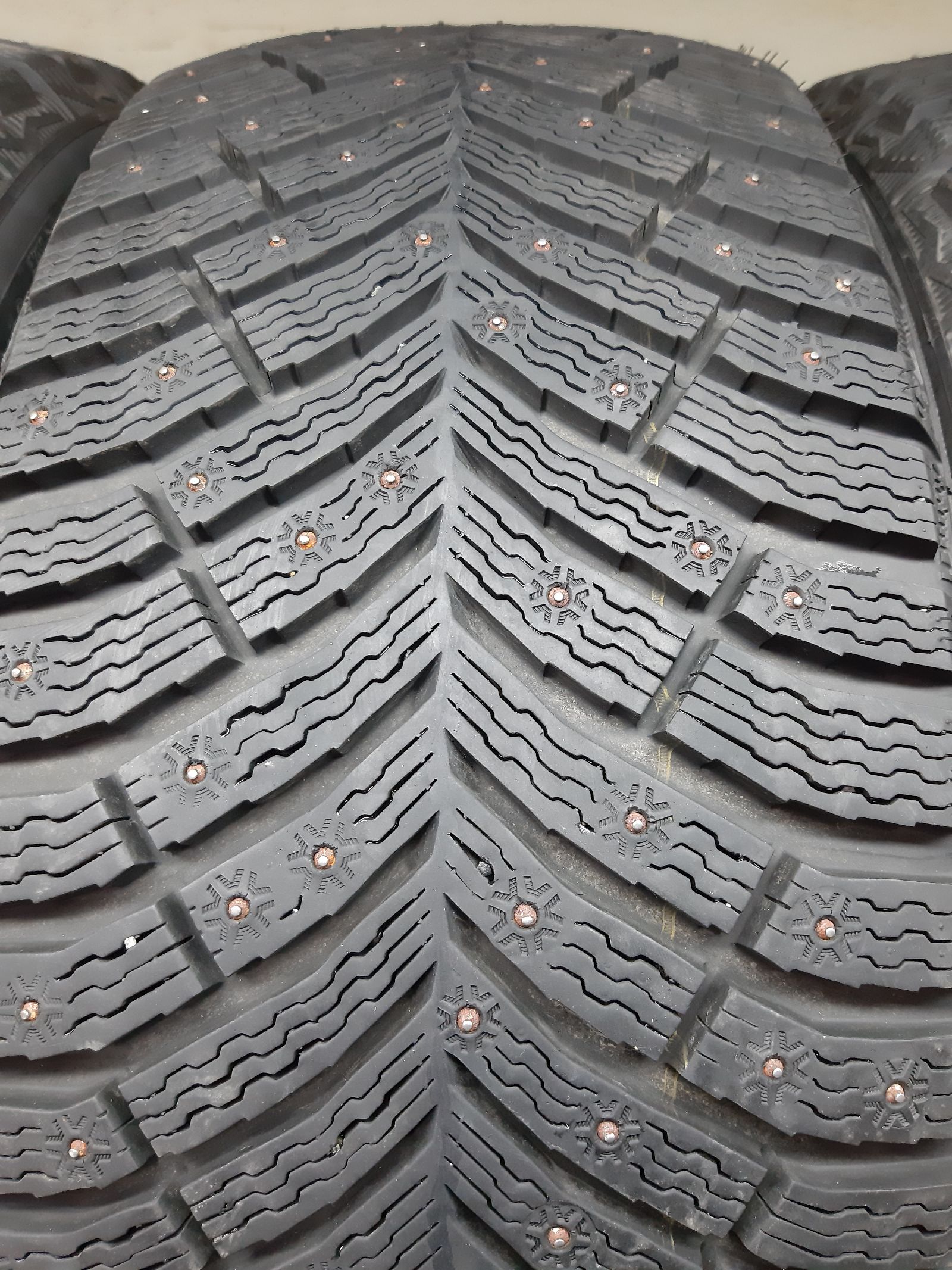 Michelin X-Ice North 4