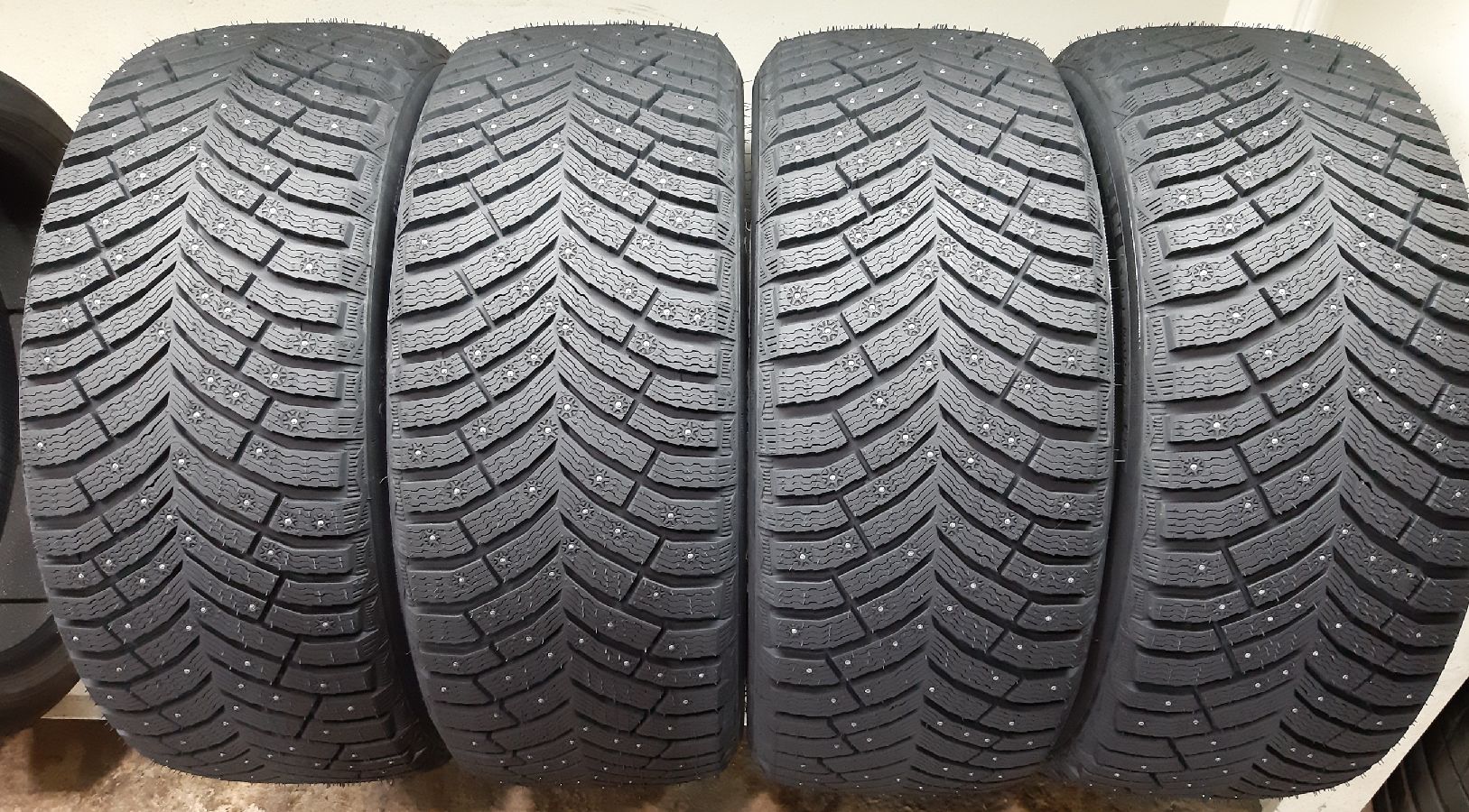 Michelin X-Ice North 4