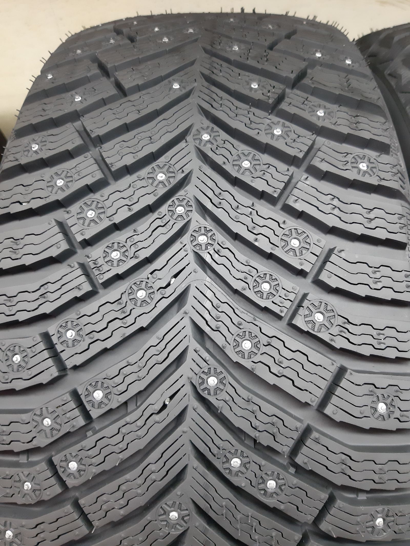 Michelin X-Ice North 4