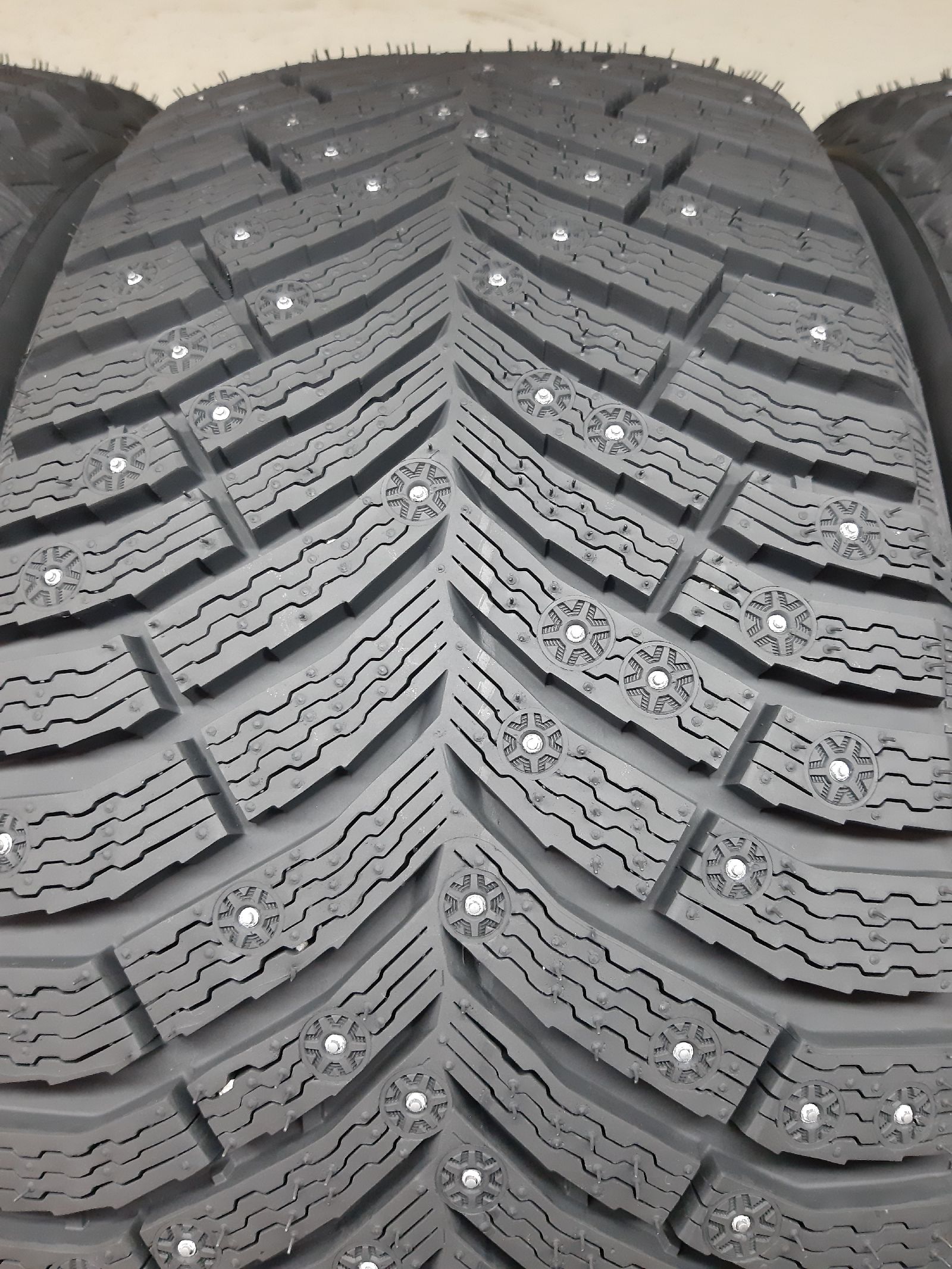 Michelin X-Ice North 4
