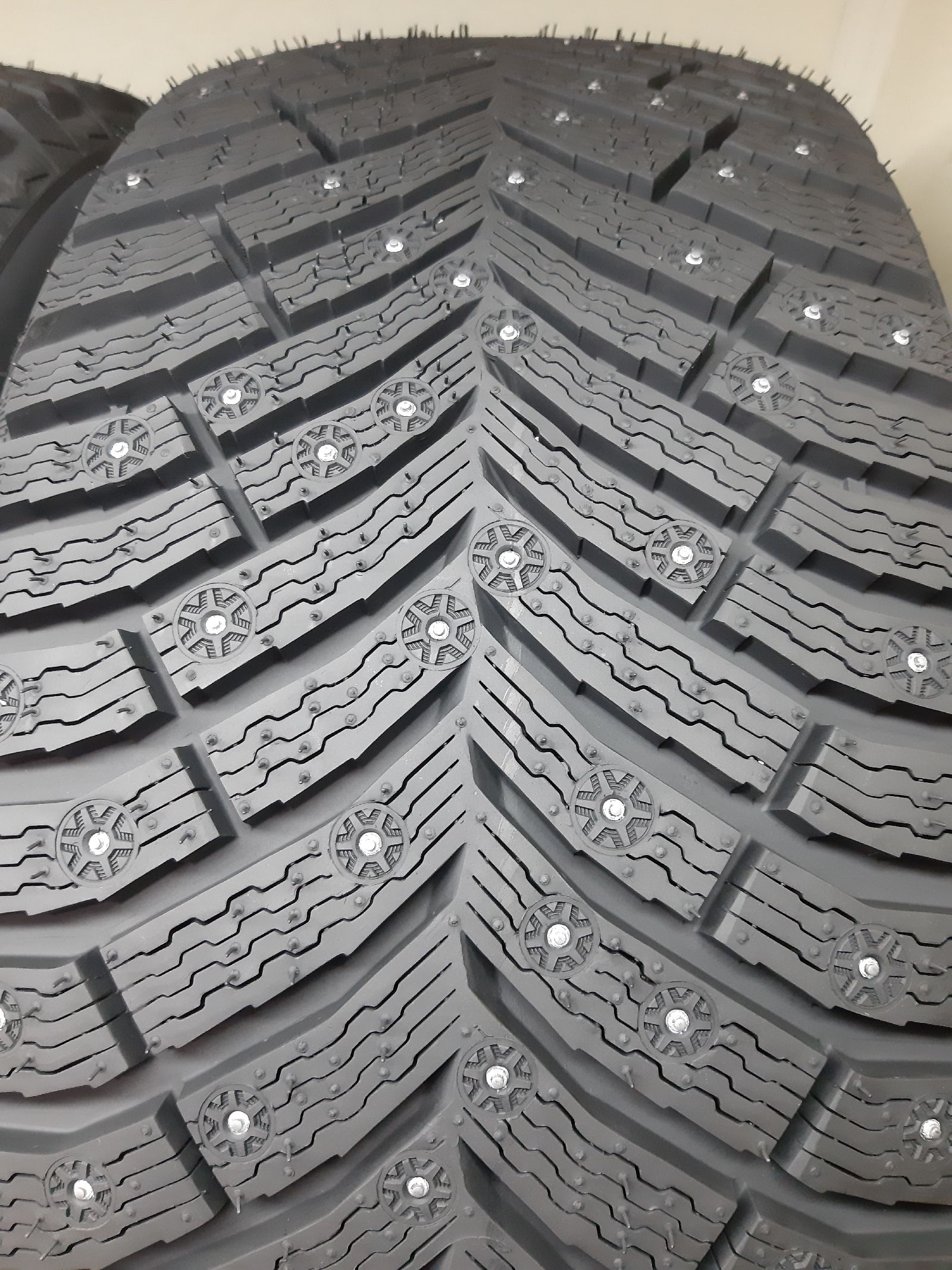 Michelin X-Ice North 4