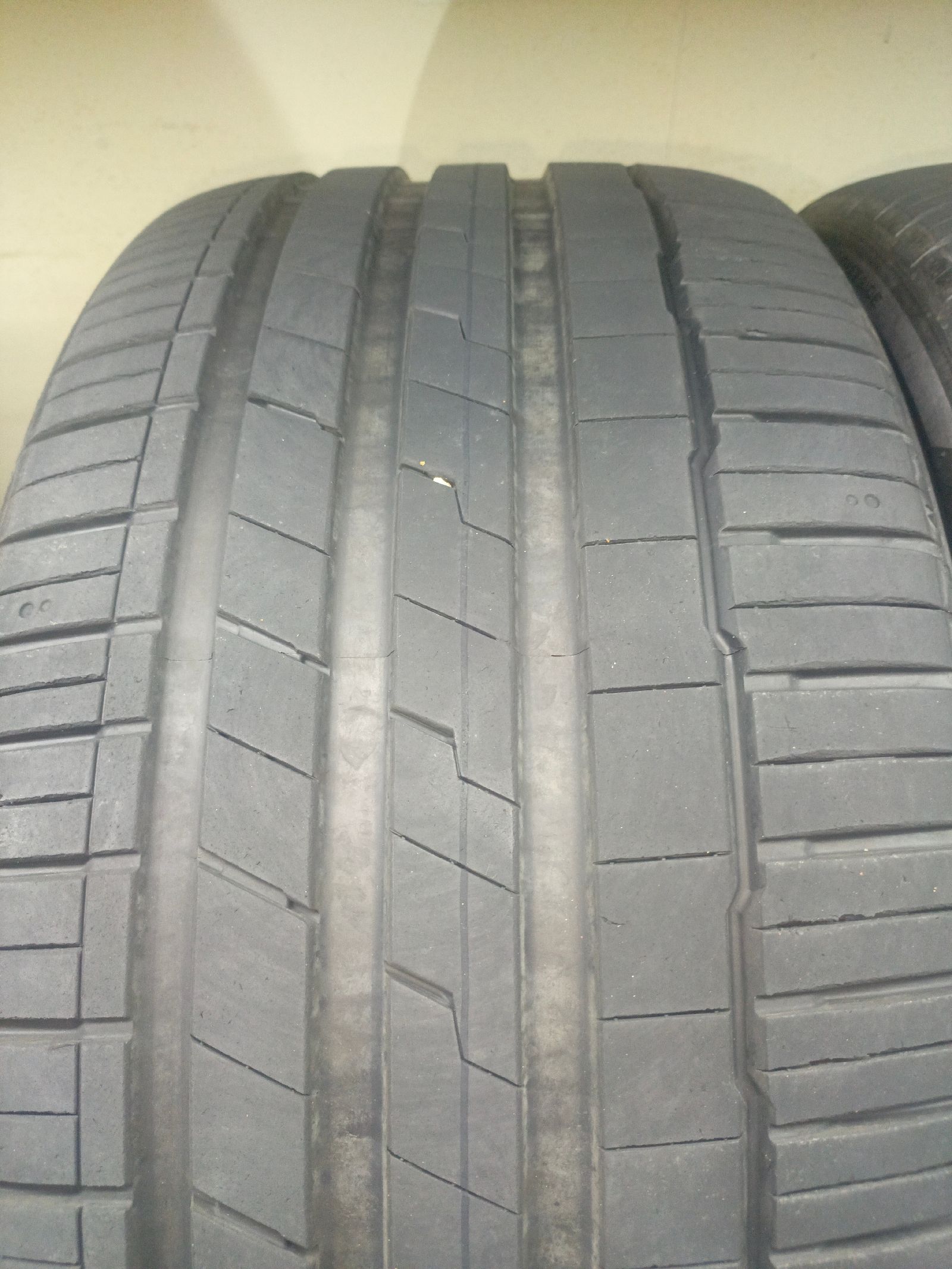 Hankook Ventus S1 Evo 3 SUV K127C