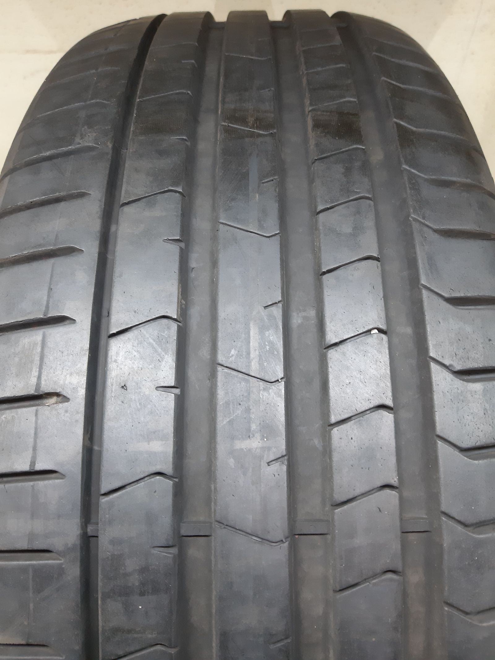 Pirelli P Zero Luxury Saloon