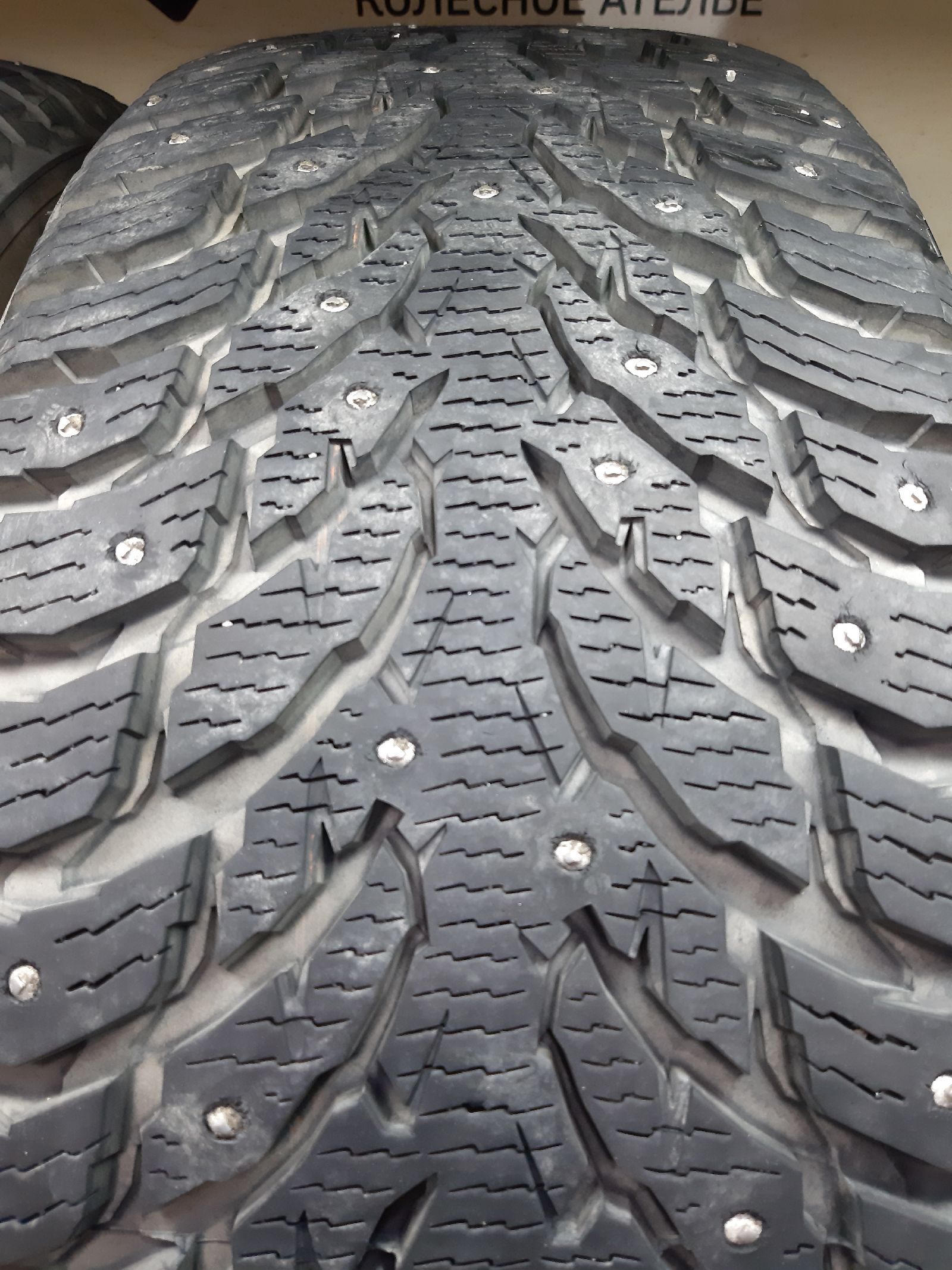 Ikon Tyres Autograph Ice 9 SUV