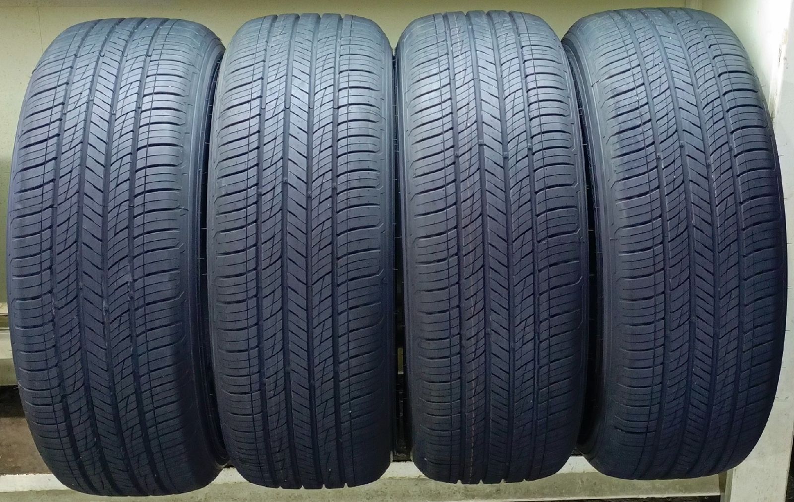 Kumho Crugen HP71 Kumho Crugen HP71