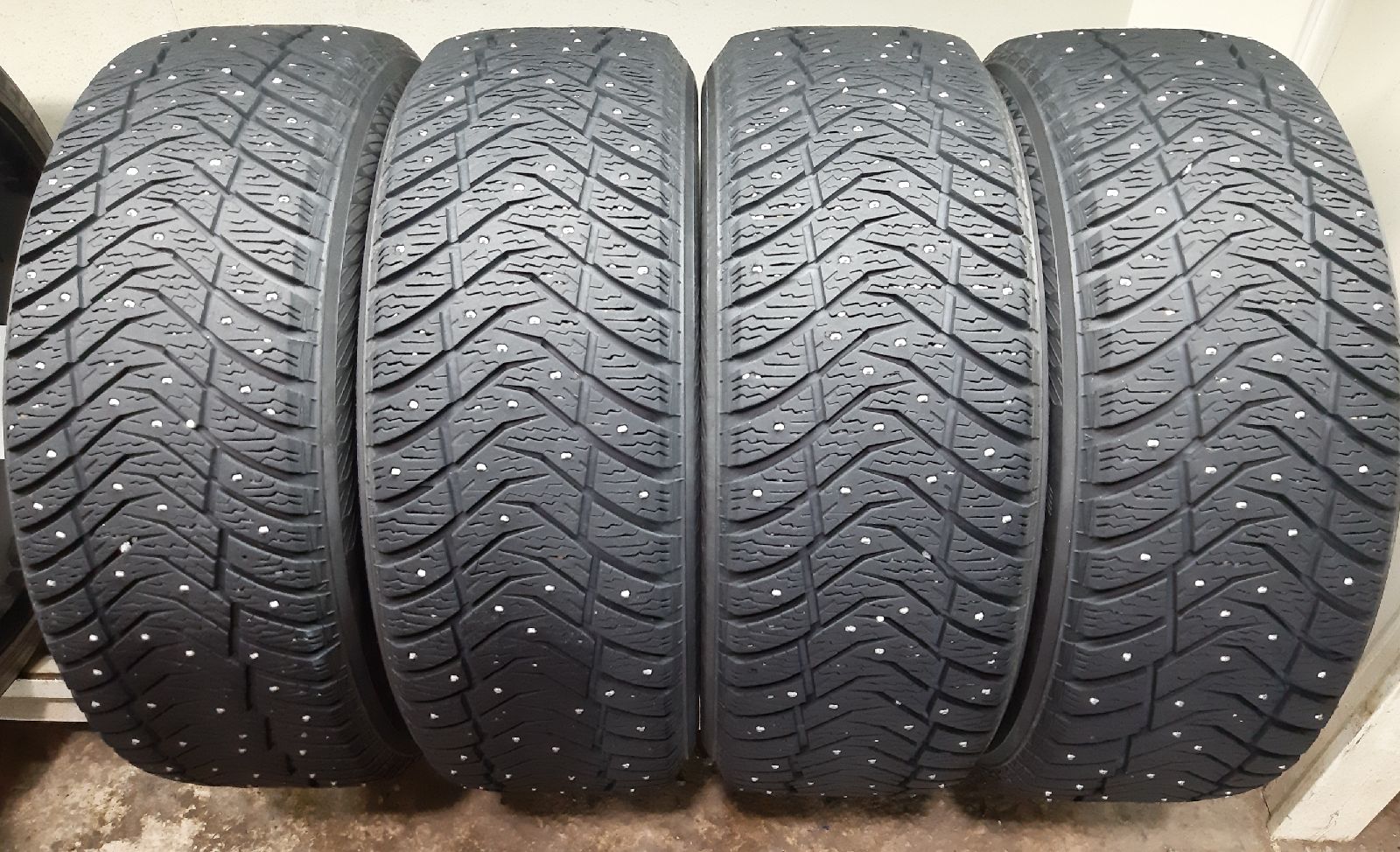 Yokohama Ice Guard IG65 Yokohama Ice Guard IG65