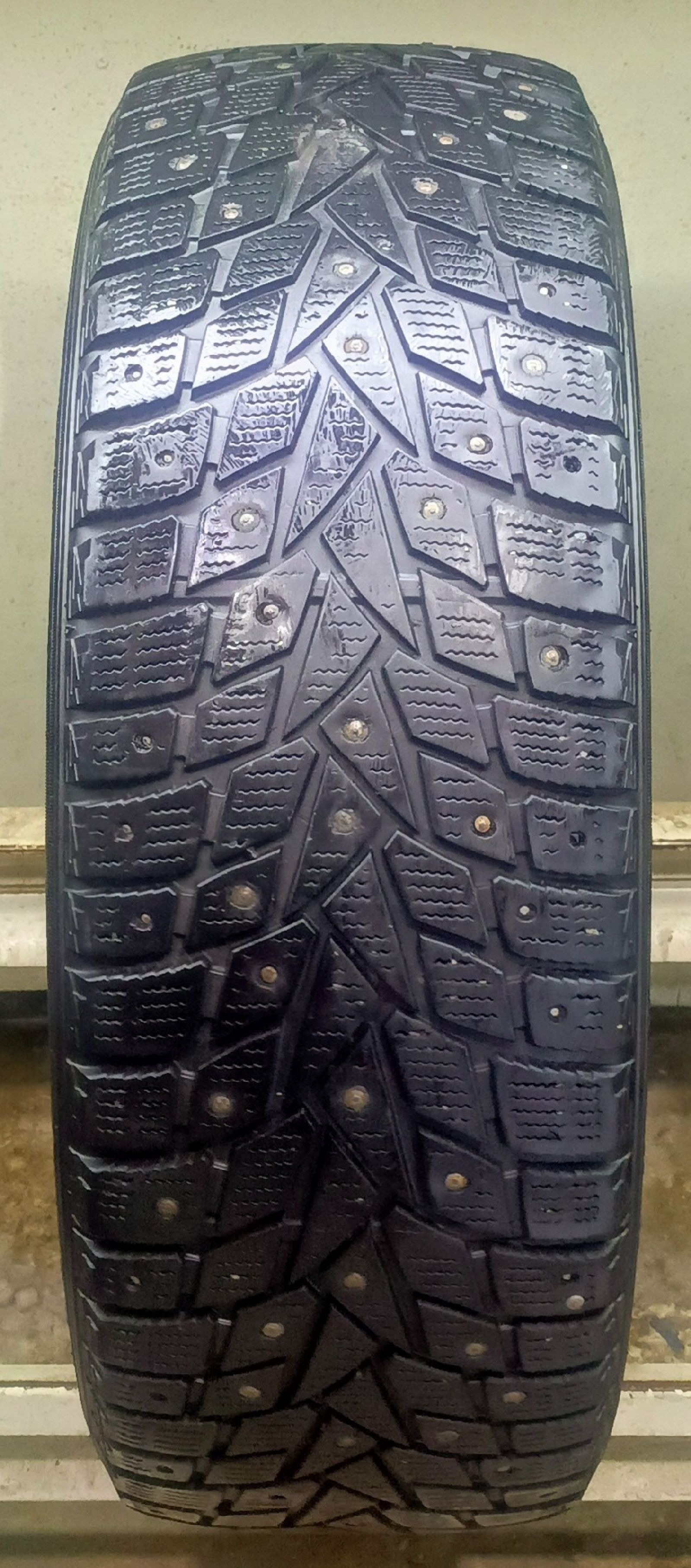 Dunlop Grandtrek Ice 02 Dunlop Grandtrek Ice 02