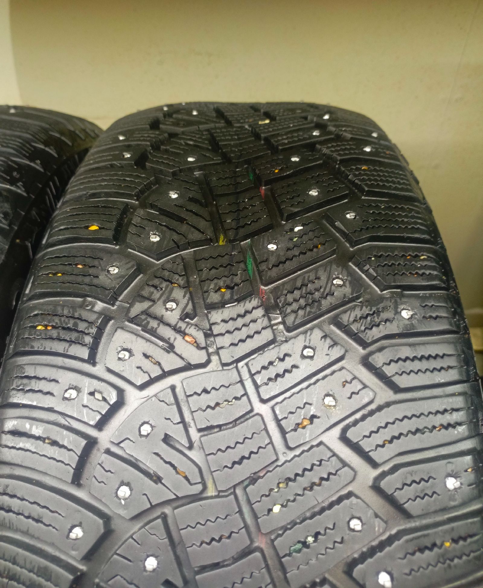 Continental IceContact 2