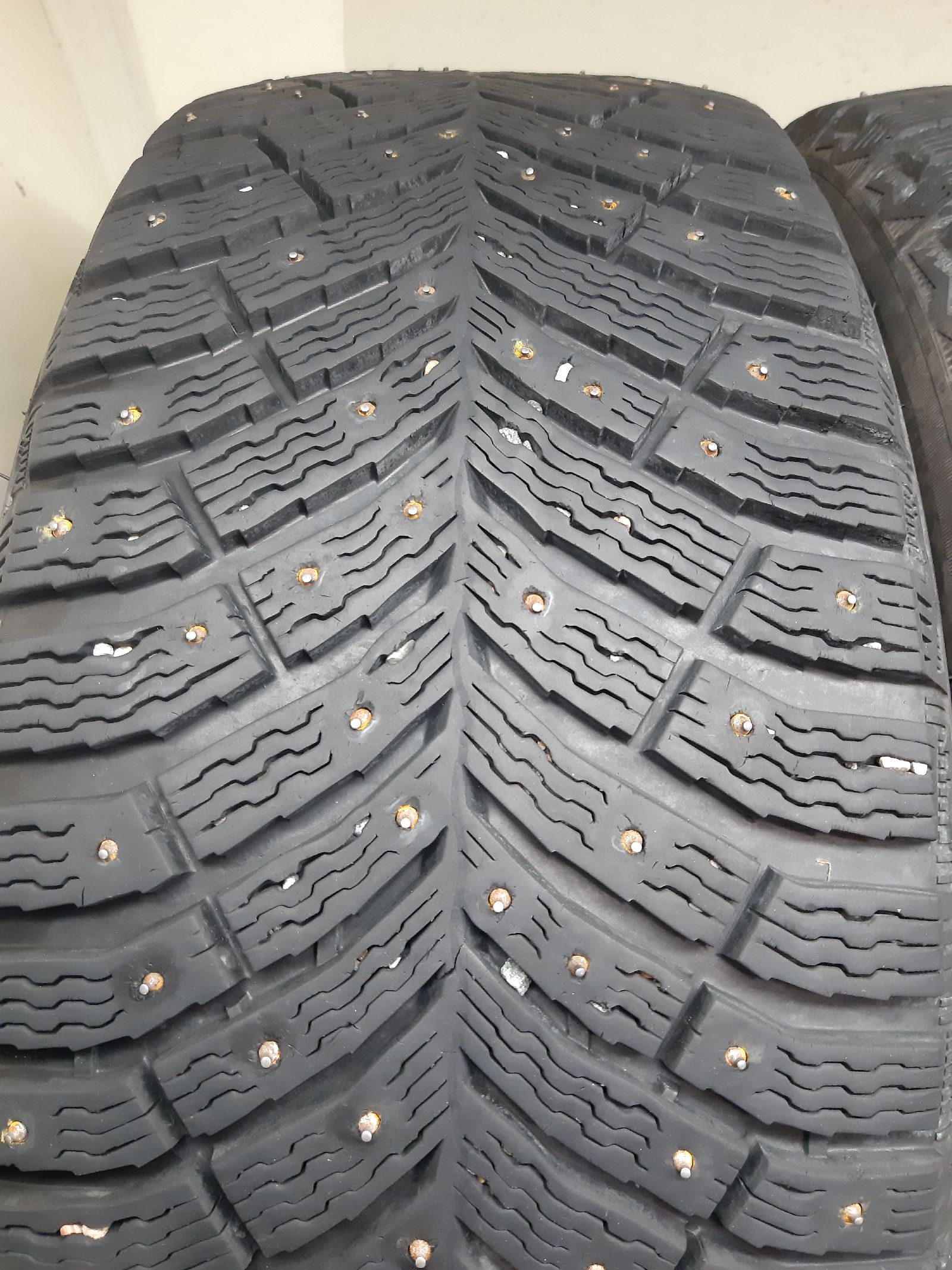 Michelin X-Ice North 4