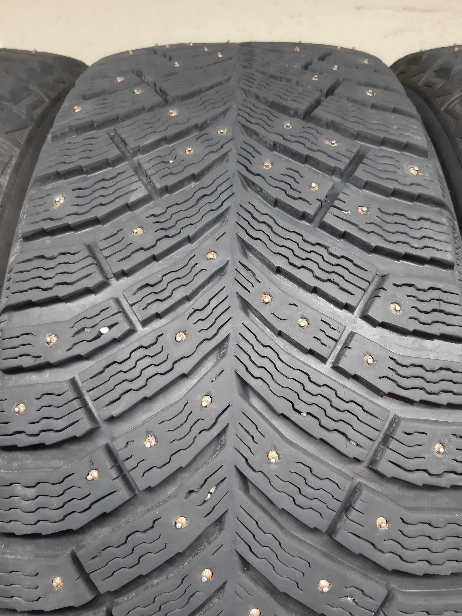Michelin X-Ice North 4