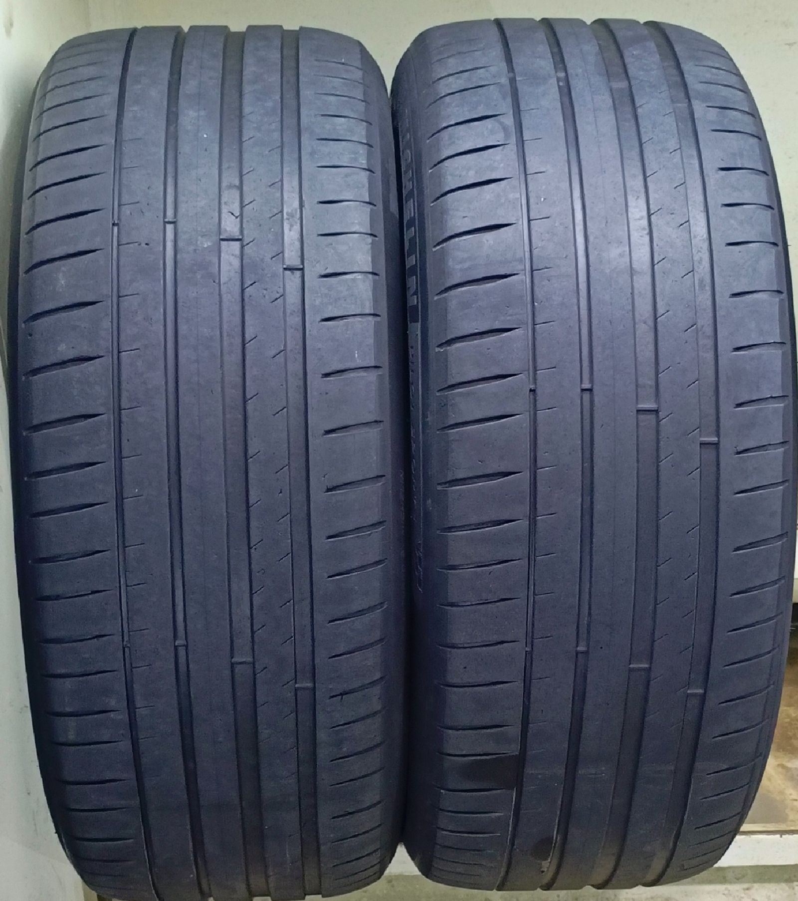 Michelin Pilot Sport 4