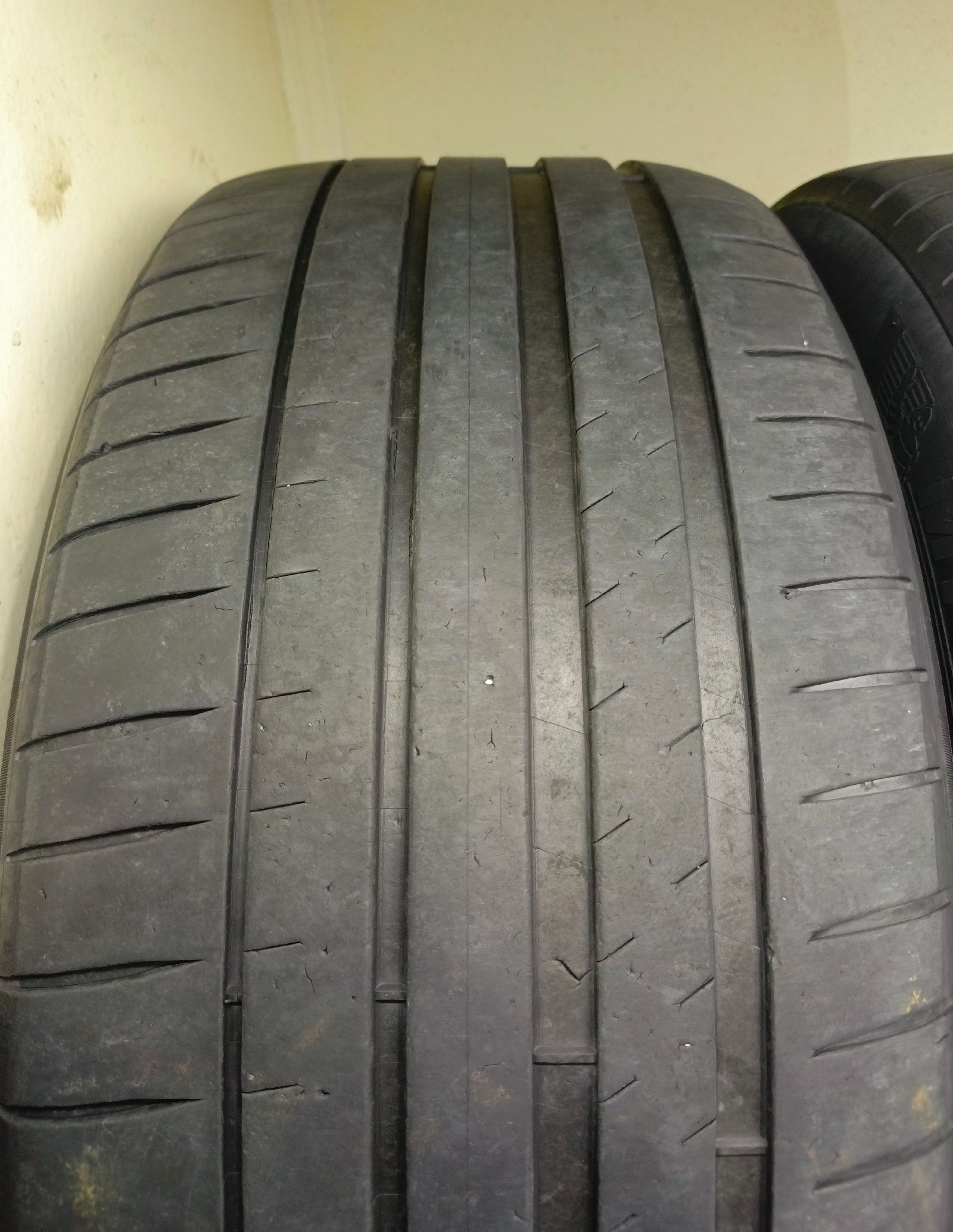Michelin Pilot Sport 4