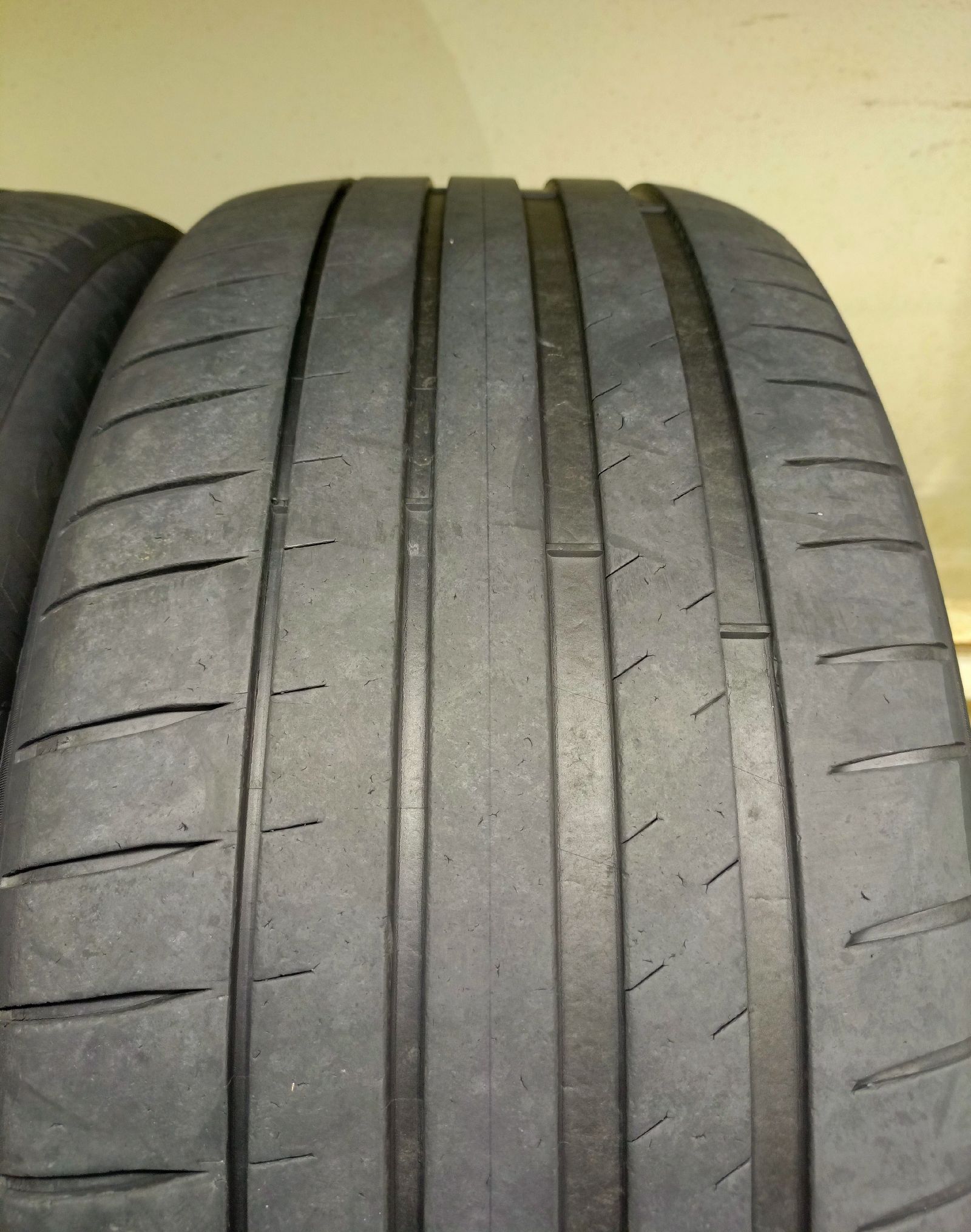 Michelin Pilot Sport 4