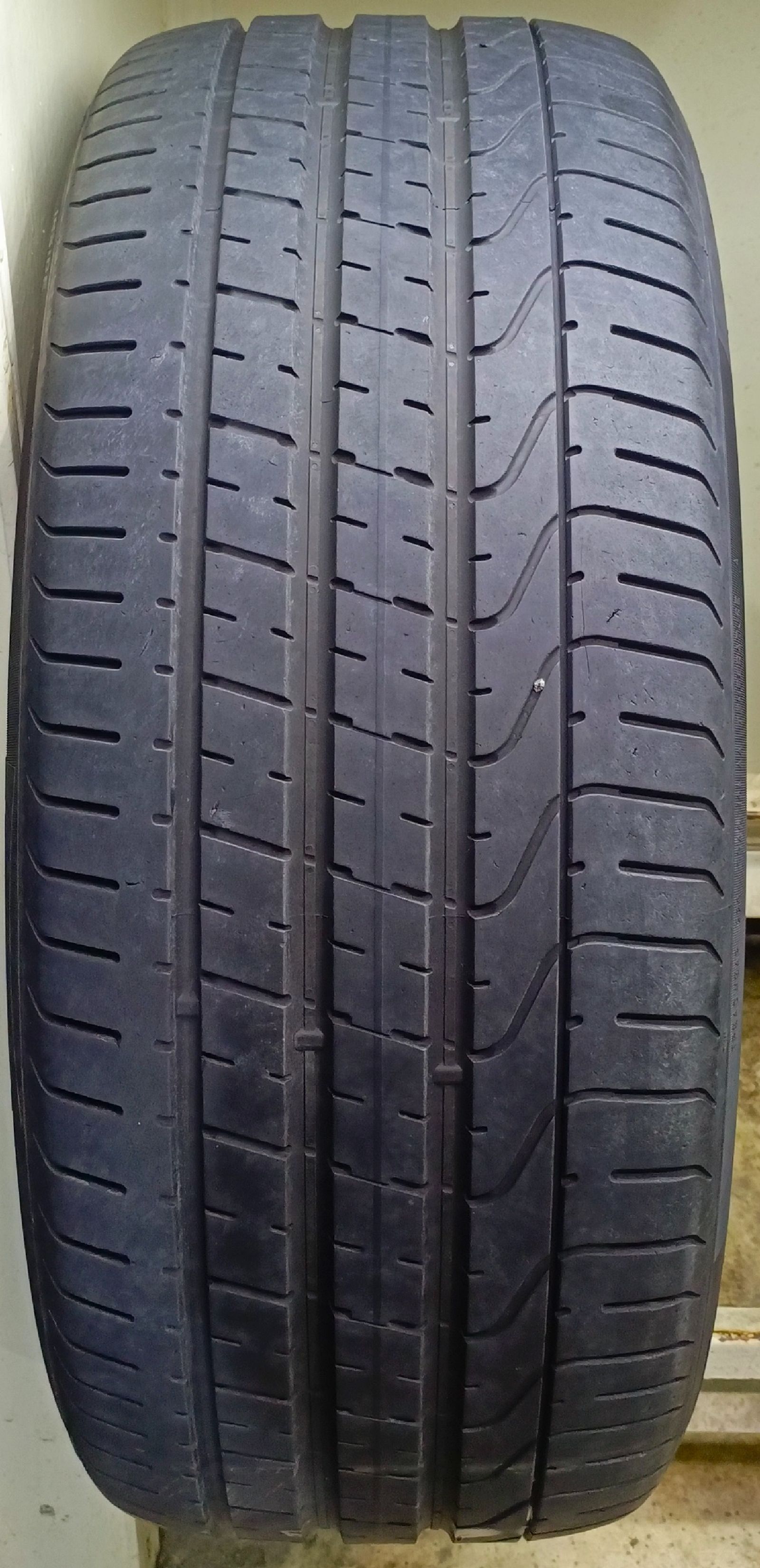 Pirelli P Zero