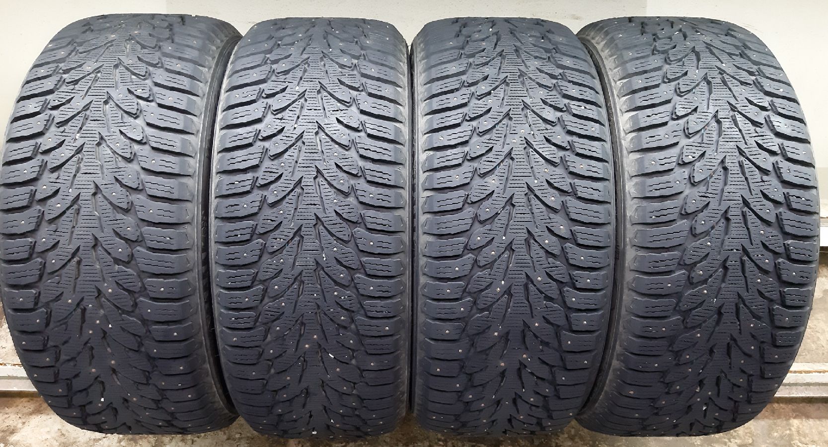 Kumho WinterCraft Ice Wi32